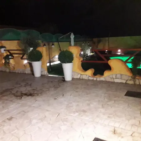 Villa Toffy' Su Forti